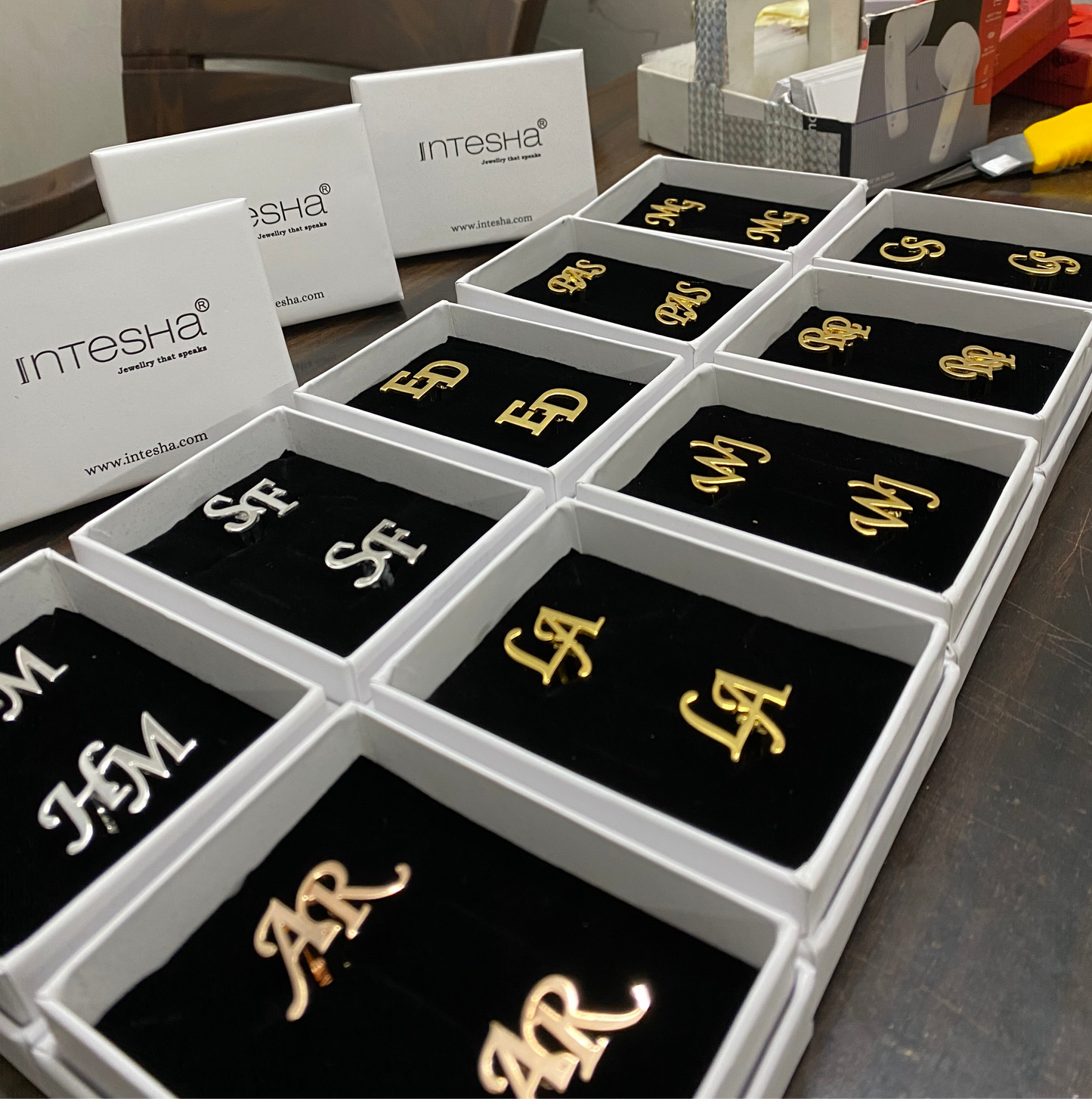 Wedding Initial Name Cufflinks for Men, Set of 1 Pair (2 Pcs)
