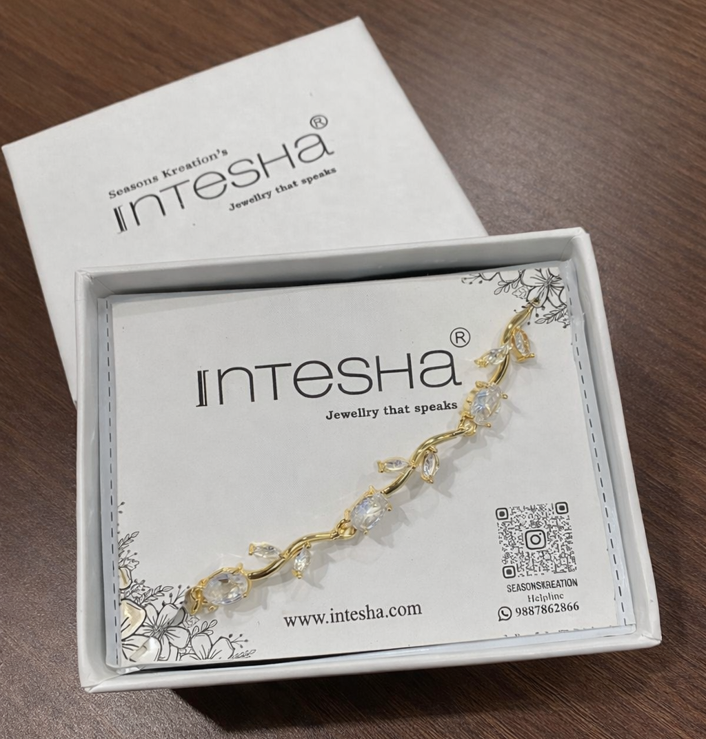 Anti Tarnish Gold White Tulip Floral Bracelet 18 K Gold Plated