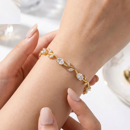 Anti Tarnish Gold White Tulip Floral Bracelet 18 K Gold Plated
